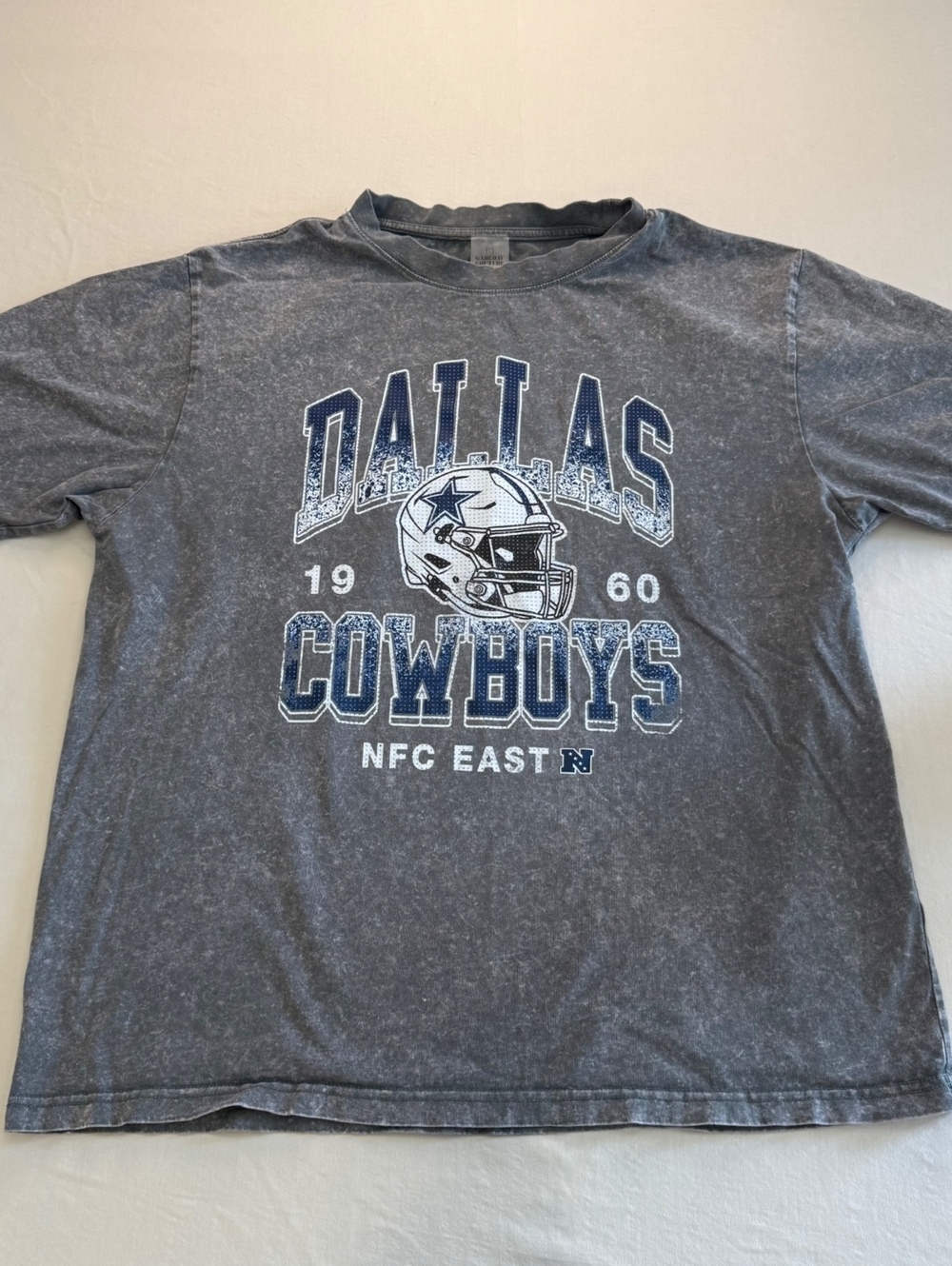 Dallas Cowboys Gameday Couture T-Shirt L Gray Acid Wash NFL Football